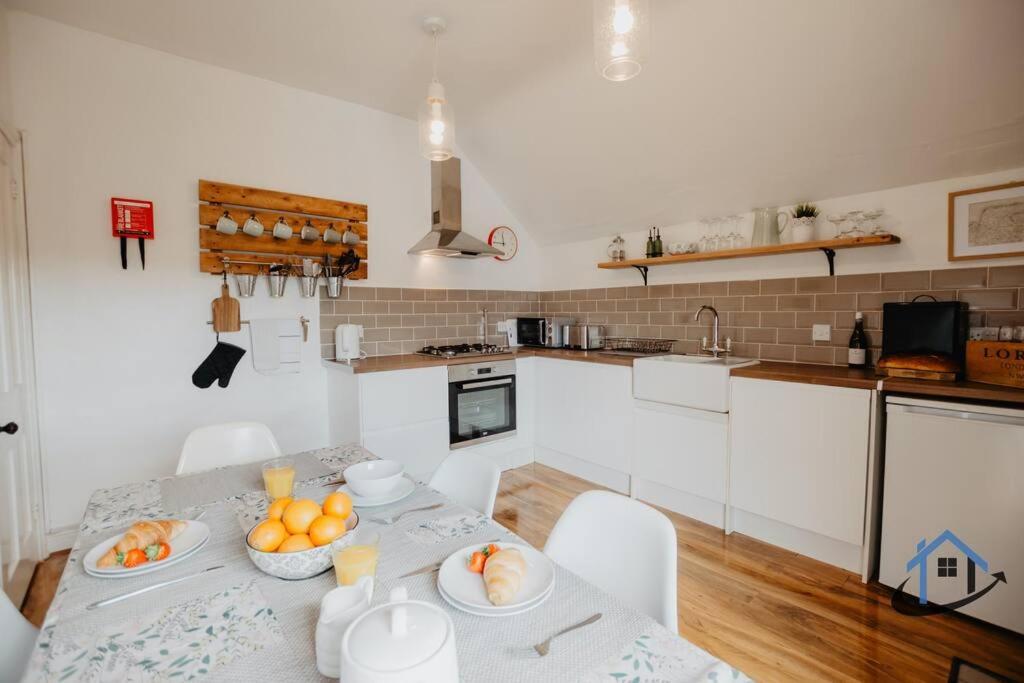 Indigo Snug - Gorgeous 2 Bed Flat In The Heart Of Cromer Eksteriør billede